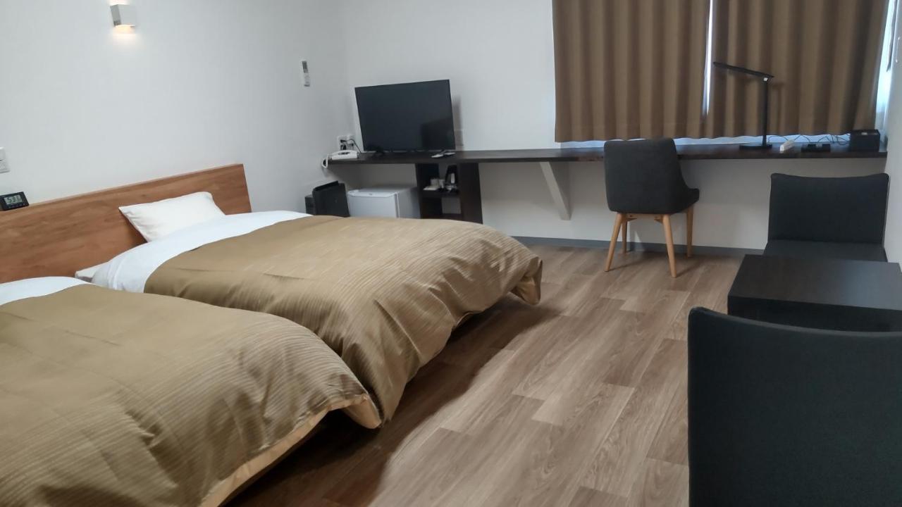 Basic Hotel Титибу Экстерьер фото